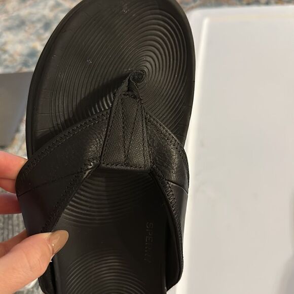 Mens black leather flip flop- Sperry - Picture 2 of 3